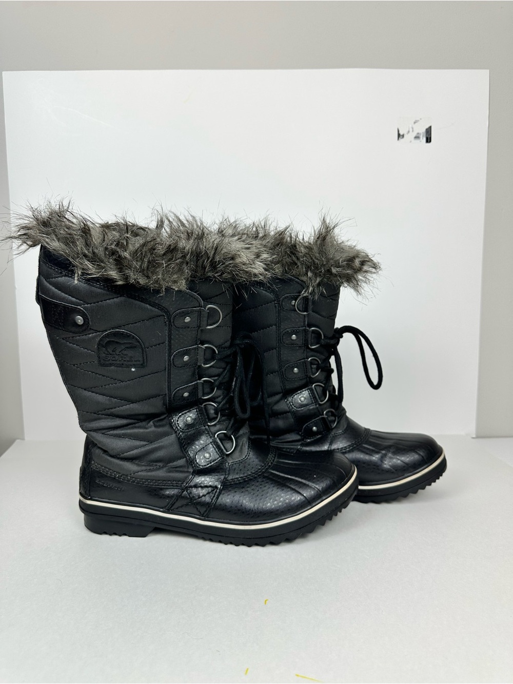Sorel Tofino II Womens Size 10 Black Waterproof Faux Fur Snow Boots NL2332-010
